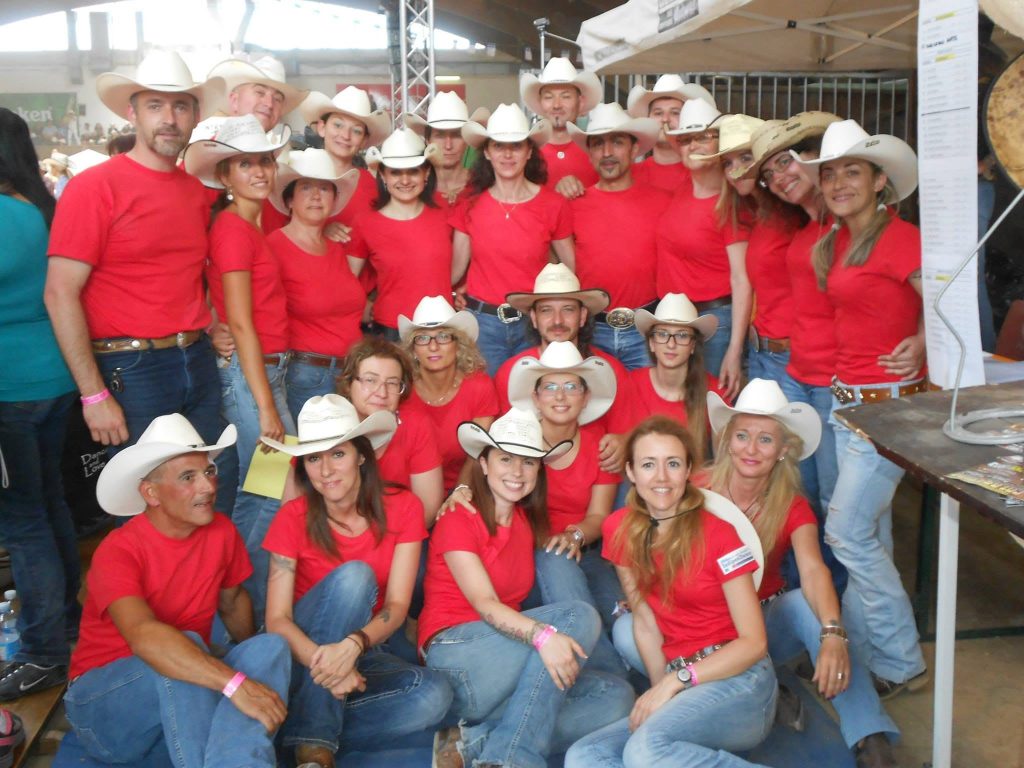 Maestra Elena 504117521 10074992842615097 6773558042650589823 n